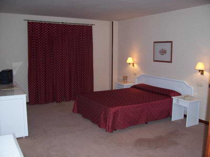 Mlc Benavente Hotel Kamer foto