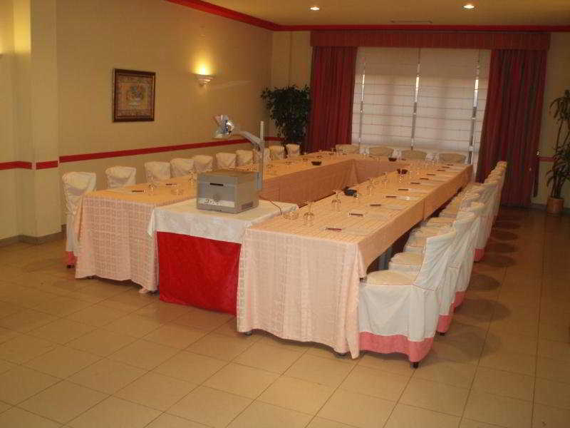 Mlc Benavente Hotel Zakenleven foto