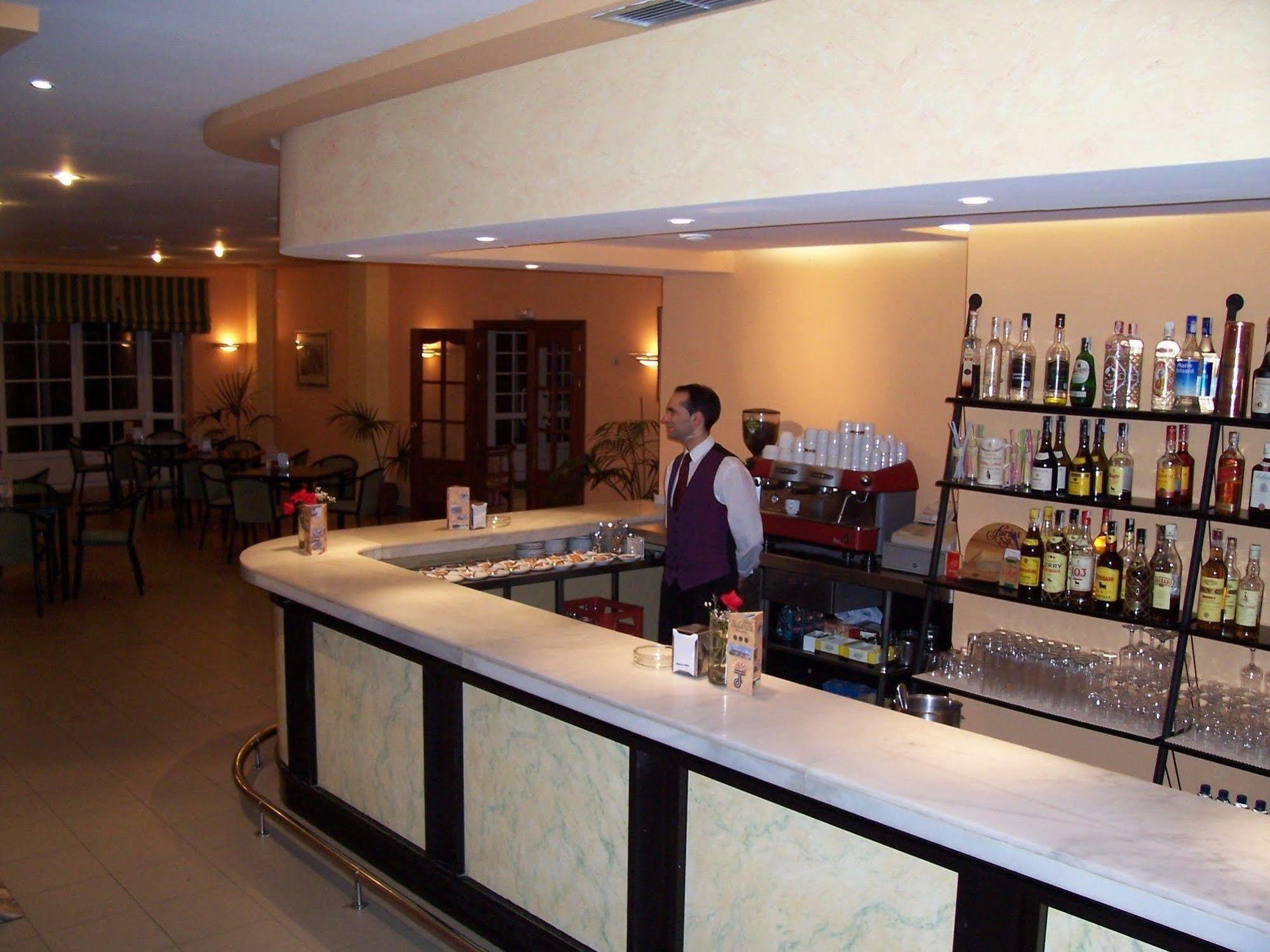 Mlc Benavente Hotel Buitenkant foto